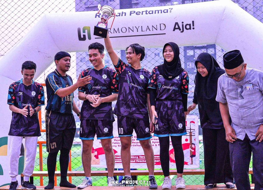 Juara 1 Bulu Tangkis